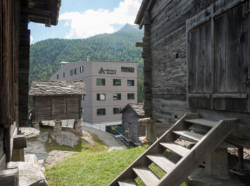 Wellnesshostel 4000 & Aqua Allalin in Saas Fee Wellnesshostel 4000 & Aqua Allalin in Saas Fee