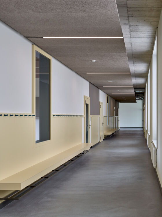 Schulhaus Kirchacker in Neuhausen Schulhaus Kirchacker in Neuhausen