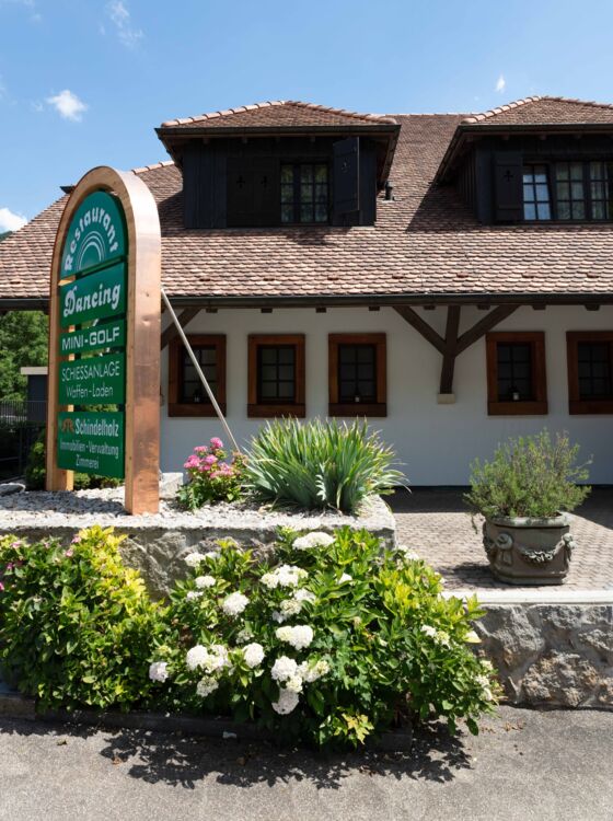 Referenzobjekt Restaurant &bdquo;Chez Georges&ldquo;, Grellingen